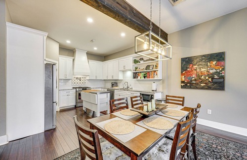 Nevada Street House | Artsy Bungalow w/Yard in Dtwn San Antonio