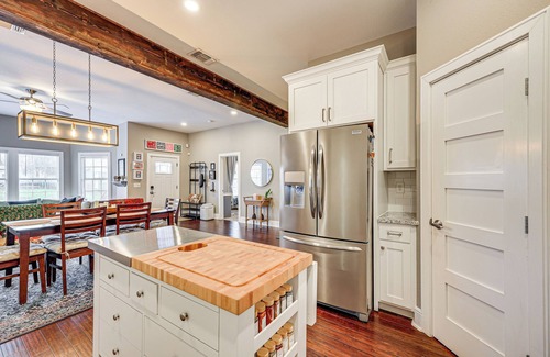 Nevada Street House | Artsy Bungalow w/Yard in Dtwn San Antonio