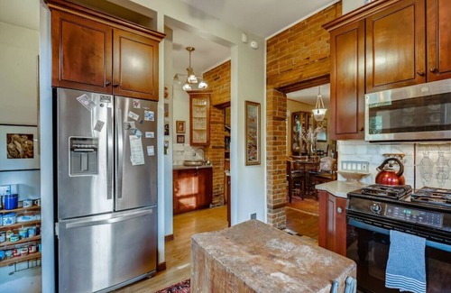 Whittier House | Artsy Victorian I Near RINO I Downtown
