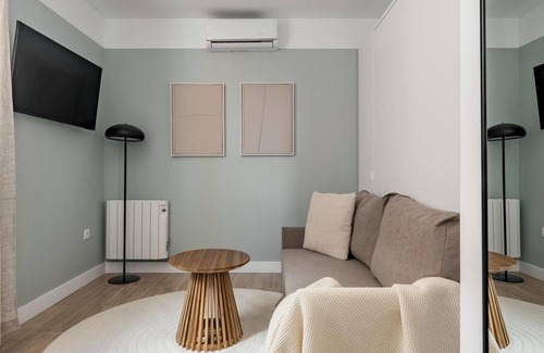 Ciudad Lineal Apartment | Arturo Soria Stays by Charming II, newly renovated with Parking