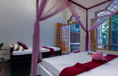 Pottuvil Division 2 Hotel | Arugam Bay Resort