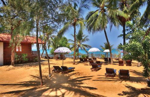 Pottuvil Division 2 Hotel | Arugambay PodBay