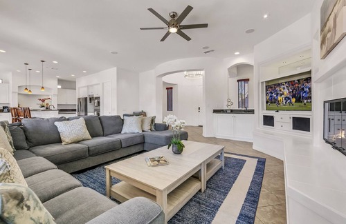 Rancho Santana House | Arundel: Pool, Spa, Pool Table, Putting Green!