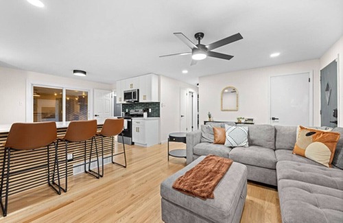 Arvada Plaza Area House | Arvada Oasis | Hot Tub | Huge Yard