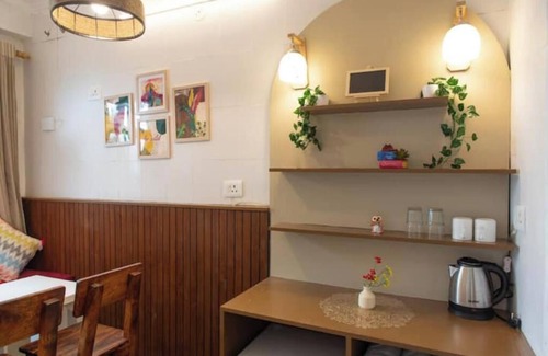 The Mall Road Apartment | Arvelia Oak by Da Alohas