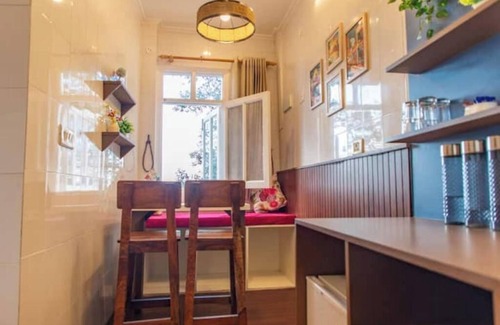 The Mall Road Apartment | Arvelia Oak by Da Alohas