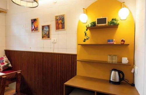 The Mall Road Apartment | Arvelia Oak by Da Alohas