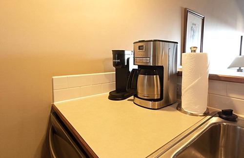 Snowshoe Condo | AS 436: Stunning 4th floor mountain + lift views! In the middle of the action!