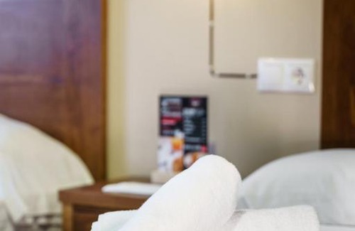 La Font de la Figuera Hotel | AS HOTELES FUENTE LA HIGUERA direccion Valencia