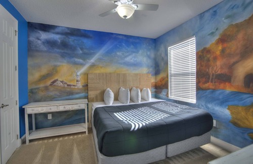 Briargrove House | AS SEEN ON TV! America the Beautiful Bowling Villa