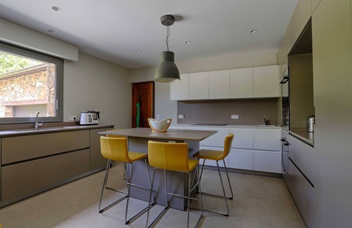 Ascain House | Ascain · Saint-Jean-de-Luz⎜ Spacious family house · Large garden w/ a pool