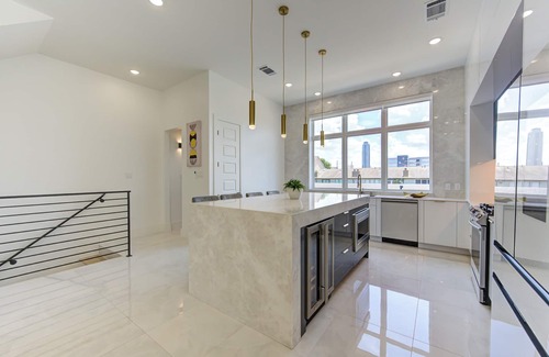 Houston House | Asena Luxury Oasis - Gallerian