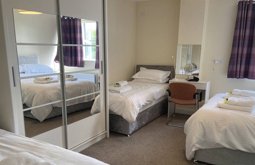 Dungannon Bed & Breakfast | Ashbrook House B&B