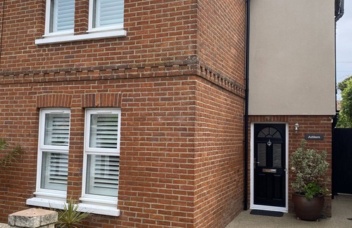 Seaview House | Ashburn lovely holiday home set in village with stunning garden