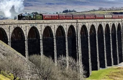 Settle House | Ashes Farm B & B in the Heart of the Dales. Room 3