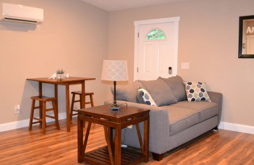 Oakley Apartment | Asheville’s home sweet home away from home