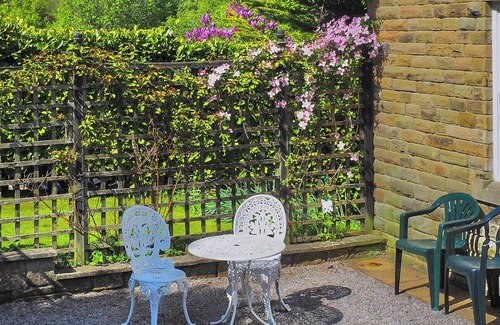 Bewerley Apartment | Ashfield House Apartment