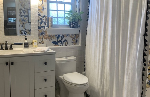 Charleston Condo | Ashley River Flat - condo with pool in Charleston Avondale area
