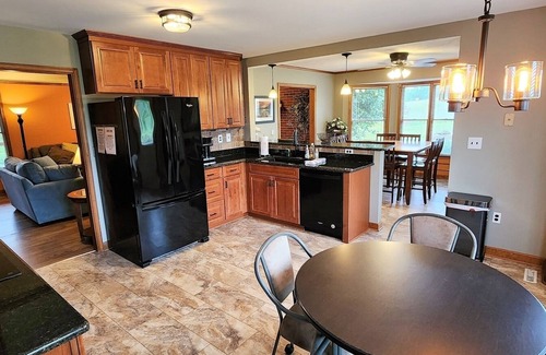 Luray Cabin | Ashleyrose on the River | 4 Bed, 3 Bath