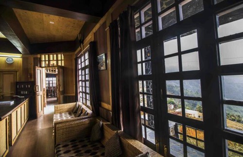 Pangot Hotel | Ashokas Naini Chalet Resort