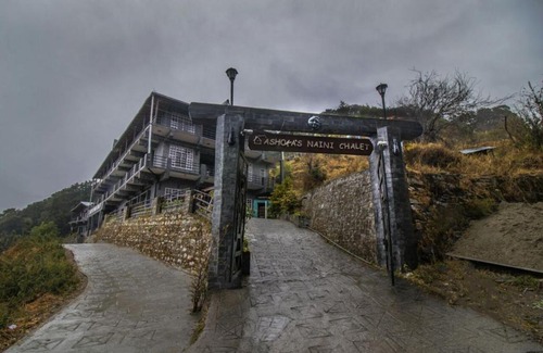 Pangot Hotel | Ashokas Naini Chalet Resort