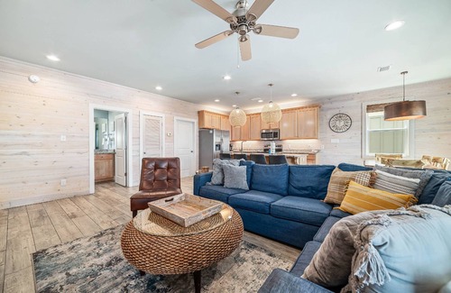 Gulf Shores House | Ashore Thing ~ Beach Cottage With Deeded Beach Access, Outdoor Pool + $400 in FREE Activities Daily