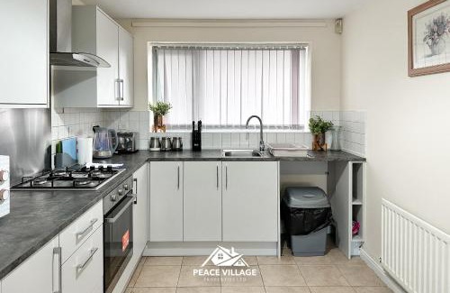 Belle Vue House | Ashton Co-living - Private Room Self-cater