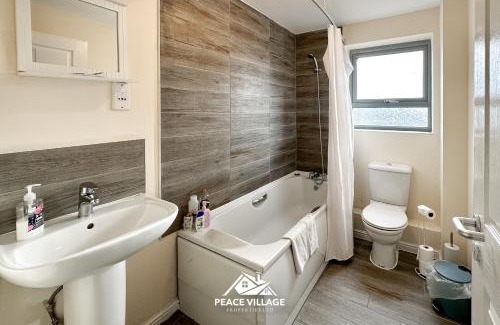 Belle Vue House | Ashton Co-living - Private Room Self-cater