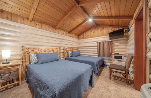 Ashton House | Ashton Log Cabin #3