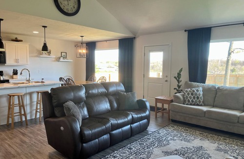 Springfield House | Ashwood Gables: A Taste of Home. Full Fence,