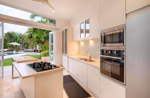 Pererenan Villa | Asian Pigeonwings 3 BR Private Pool Villa 1 SU16