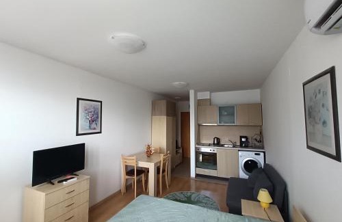 Razlog Apartment | Aspen Golf Resort Studio I205