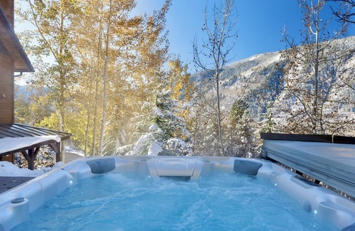 Aspen House | Aspen Luxury Winter Ski Retreat, Elegance, Views and Location…Minutes to Ajax!