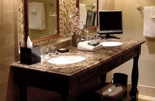 Aspen Resort | Aspen Mountain Residences, Best Location, Hot Tub!