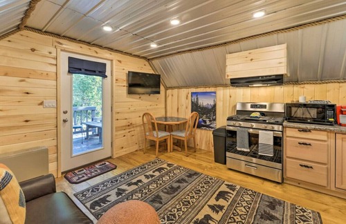 Island Park Apartment | Aspen Pines | Peaceful Island Park Escape for Two