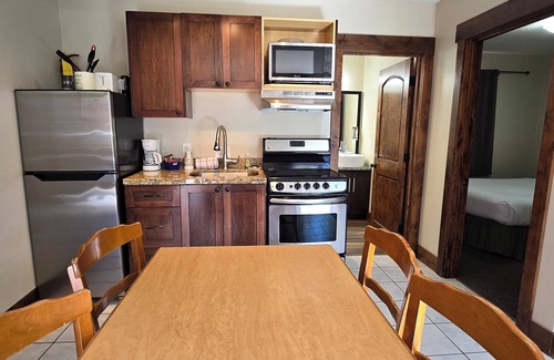 Waterton Park Hotel | Aspen Village Inn