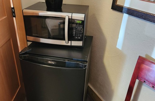 Waterton Park Hotel | Aspen Village Inn