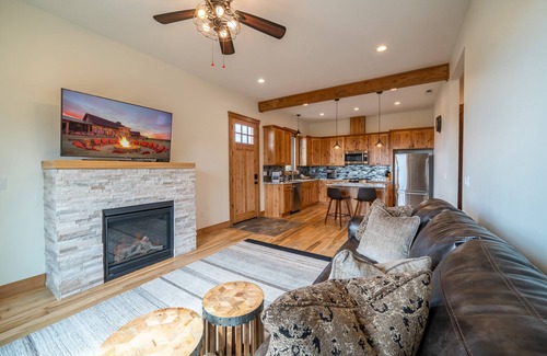 Powell Butte House | Aspen Willow Casita I Brasada Ranch I Sleeps 4
