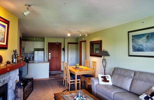 Whistler Condo | Aspens #464 Prime Ski-in Ski-out Location! Top Floor Unit, Pool, Hot tubs, BBQ