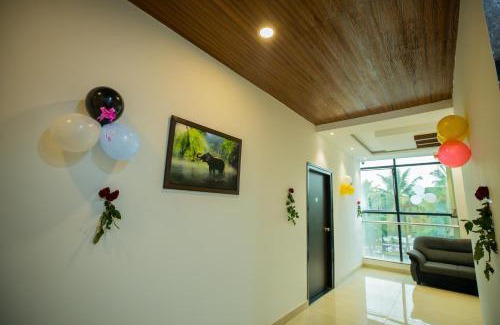 Palm Meadows Hotel | ASR EMBASSY SUITES