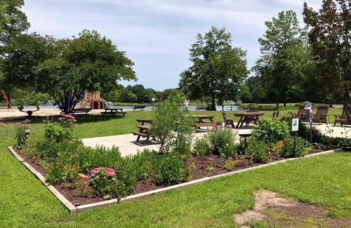 Assateague Pointe House | Assateague Pointe 2 br/1 ba 2 outdoor pools -in WOC.