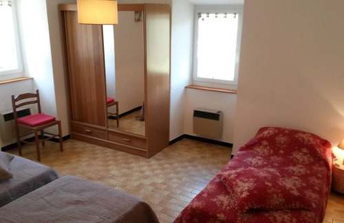 Les Assions Other | Associated gîtes with swimming pool sleeping up to 9. Numerous terraces.