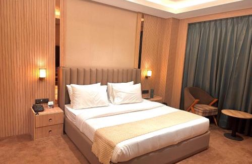 Saket Hotel | ASTER GRAND BY ZENQ Saket