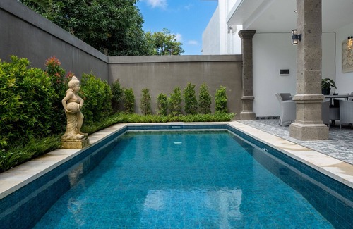 North Legian Villa | Aster Villa, Brand New 3 Bedroom in Legian, En-Closed living room with AC