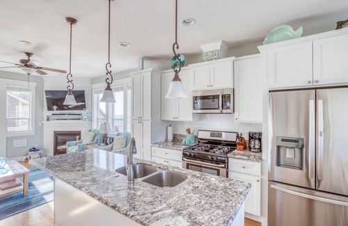 Nelscott House | Astonishing Ocean Views from this Hilltop Three-Story Luxury Home with Hot Tub!
