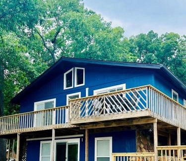 Sunrise Beach House | Astonishing view 100 feet from the lake!