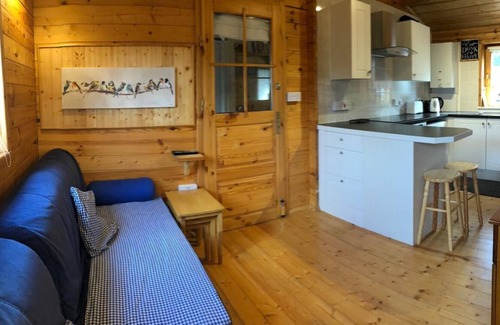 Broadstairs Cabin | Astoria