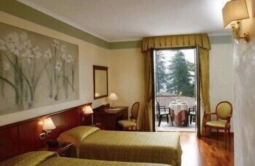 Gardola Hotel | Astra