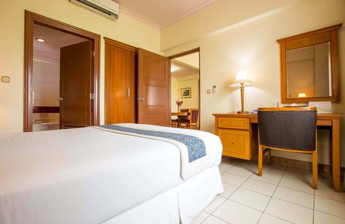 Cikarang Hotel | Asuka Hotel MM2100 Industrial Town