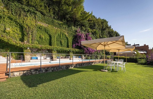Toscolano Maderno Apartment | At 50 mt from the lake, charming apartment with lake view terrace and swimming pool.